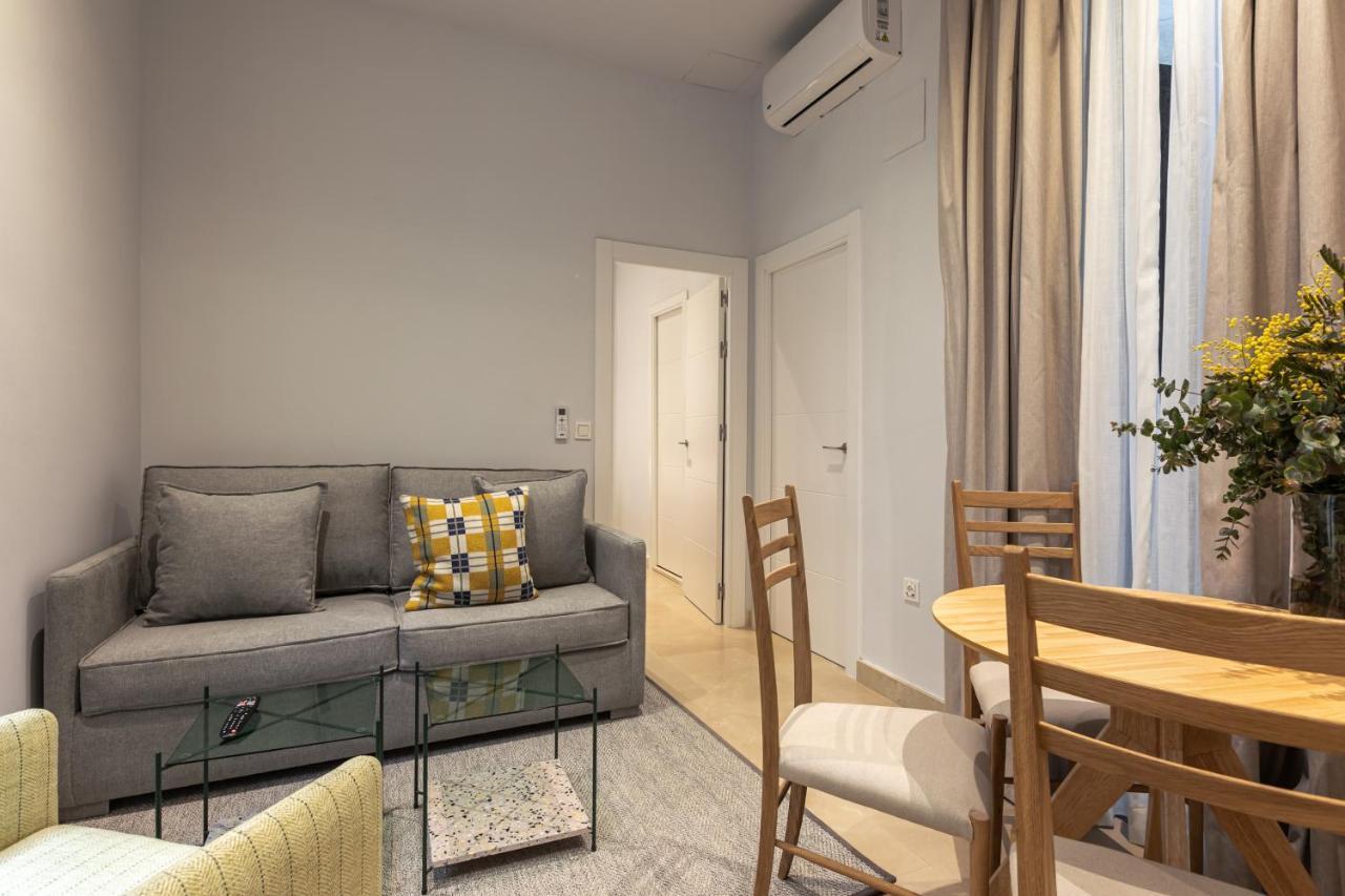 Ferienwohnung Angeles 6- Giralda Luxury By Valcambre Sevilla Exterior foto