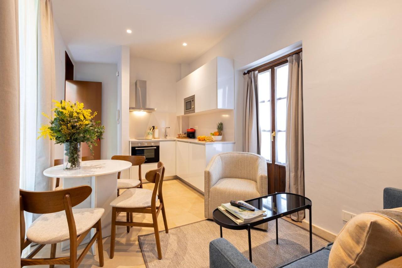 Ferienwohnung Angeles 6- Giralda Luxury By Valcambre Sevilla Exterior foto