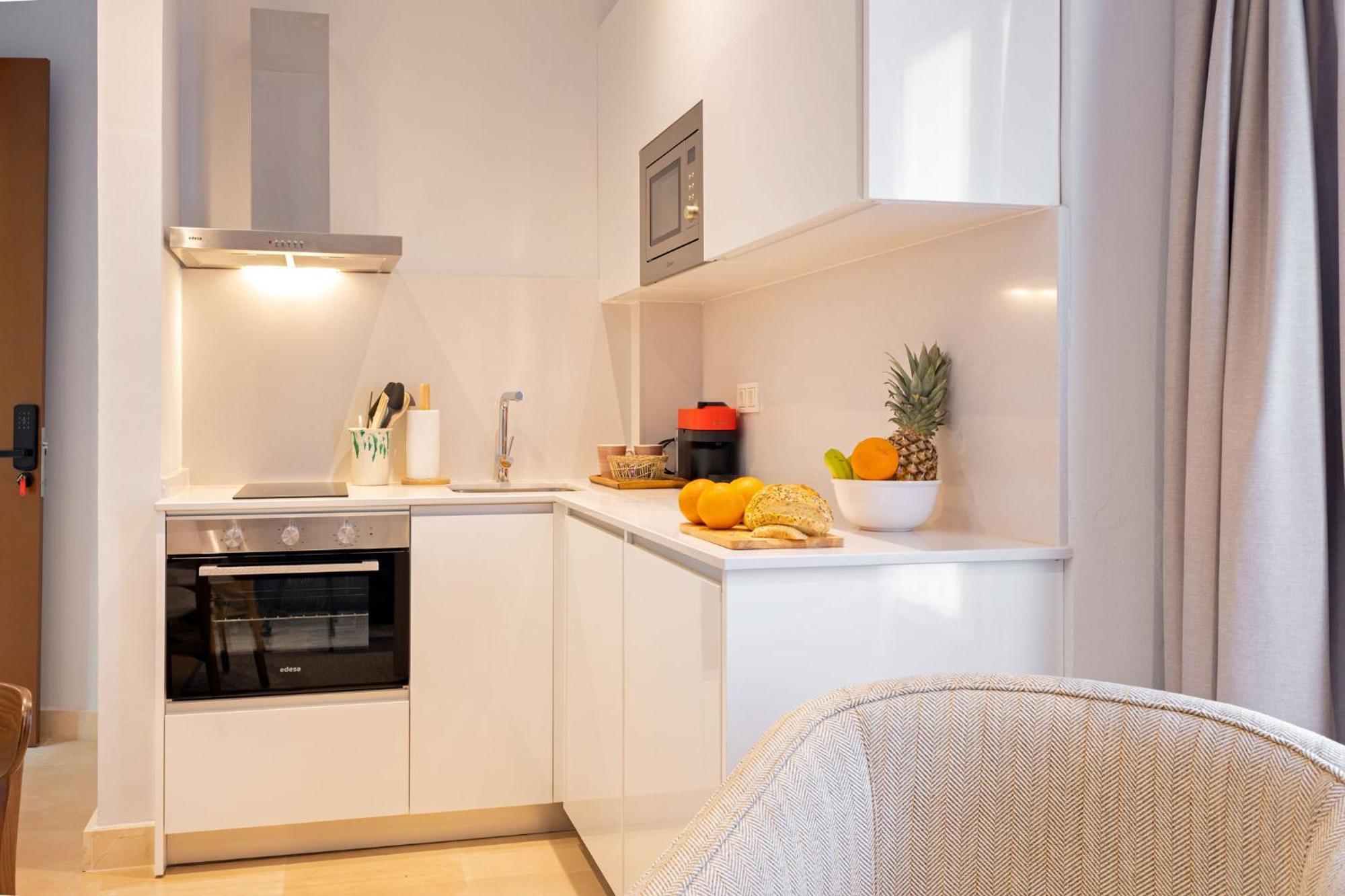 Ferienwohnung Angeles 6- Giralda Luxury By Valcambre Sevilla Zimmer foto
